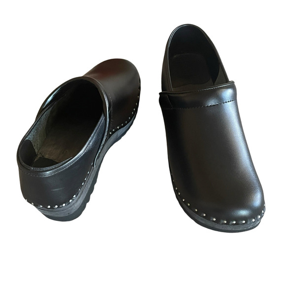 TROENTORPS Mens Size 43/9.5-10 Black Leather Silver Studded Comfort Clogs Sweden main image 4